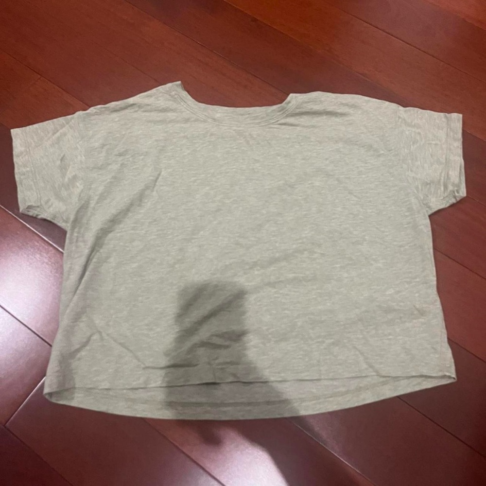 Lululemon Light Green Cropped Top